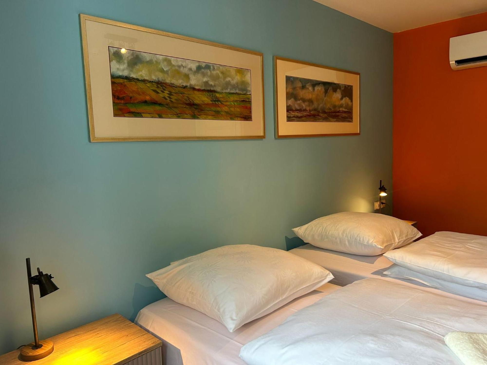 Cybulskiego Guest Rooms Krakow Bagian luar foto
