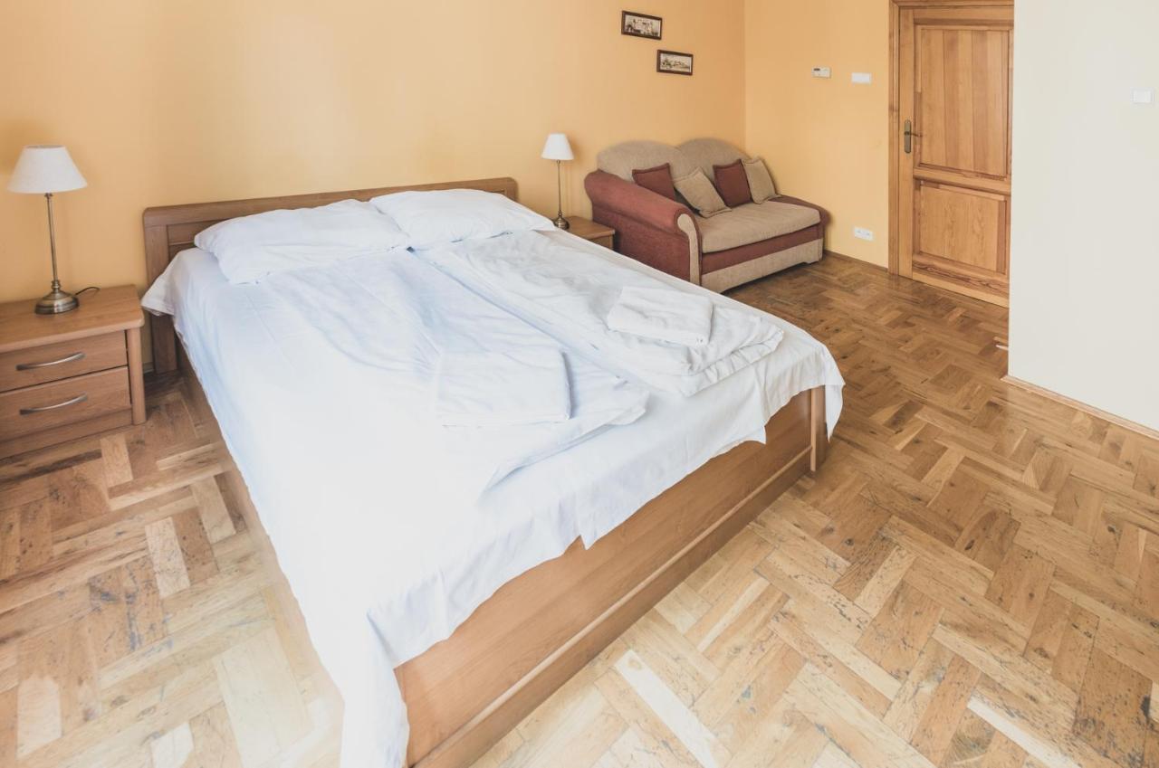 Cybulskiego Guest Rooms Krakow Bagian luar foto