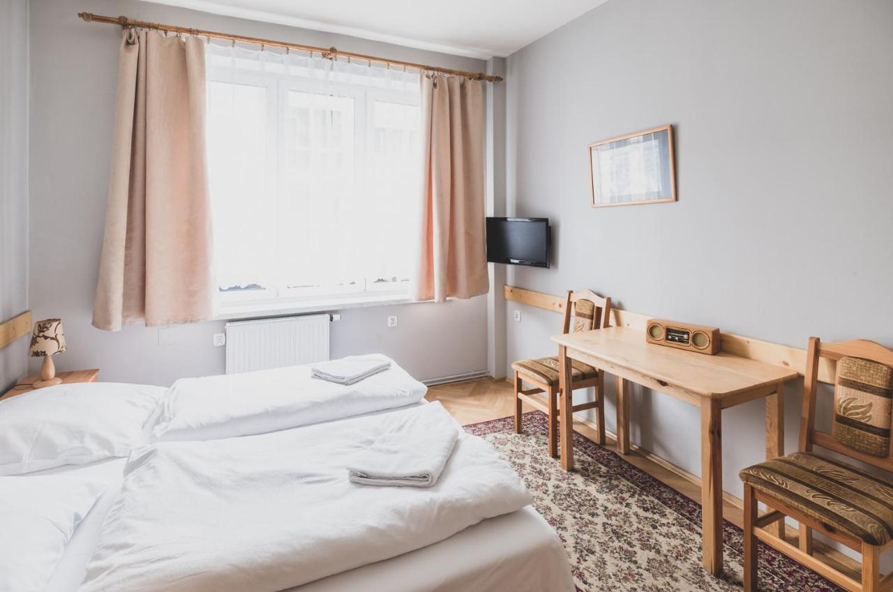 Cybulskiego Guest Rooms Krakow Bagian luar foto